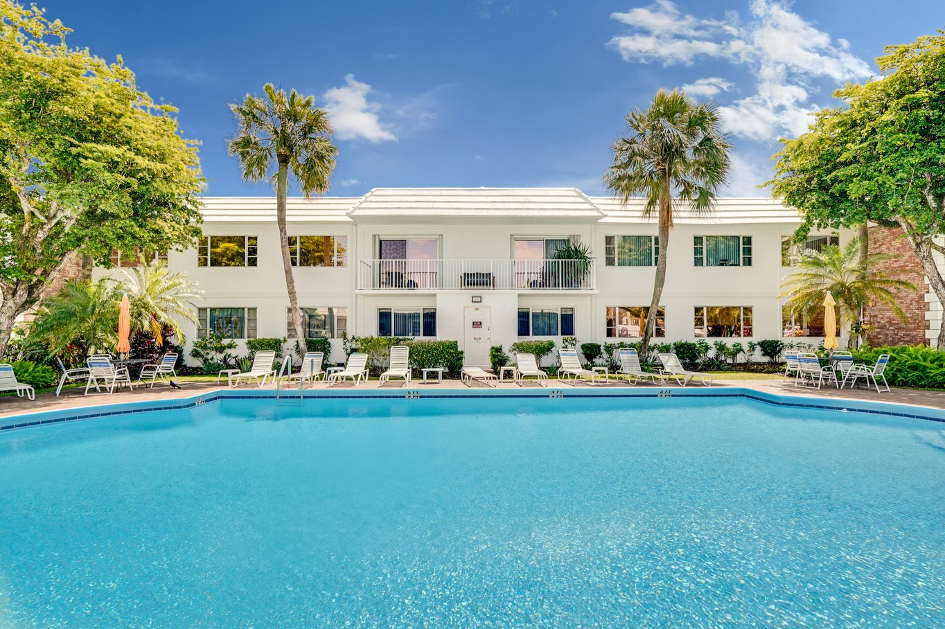 South Florida real estate listing photo by Maksim Arsholoev