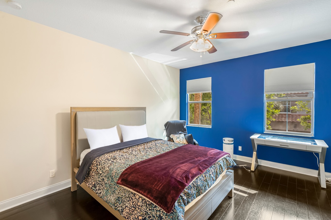 South Florida real estate listing photo by Maksim Arsholoev